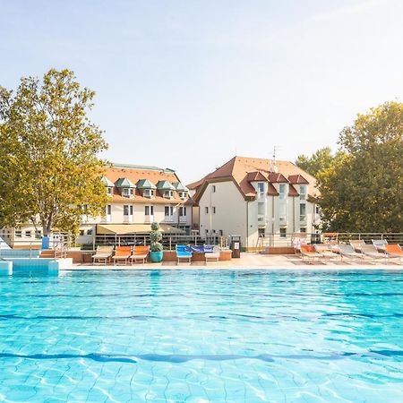 Aqua Hotel Termal Mosonmagyarovar Ngoại thất bức ảnh