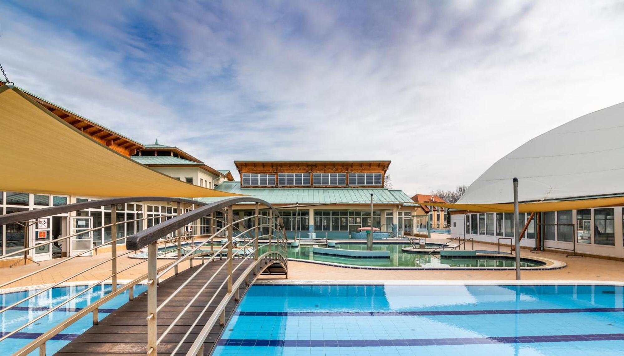 Aqua Hotel Termal Mosonmagyarovar Ngoại thất bức ảnh
