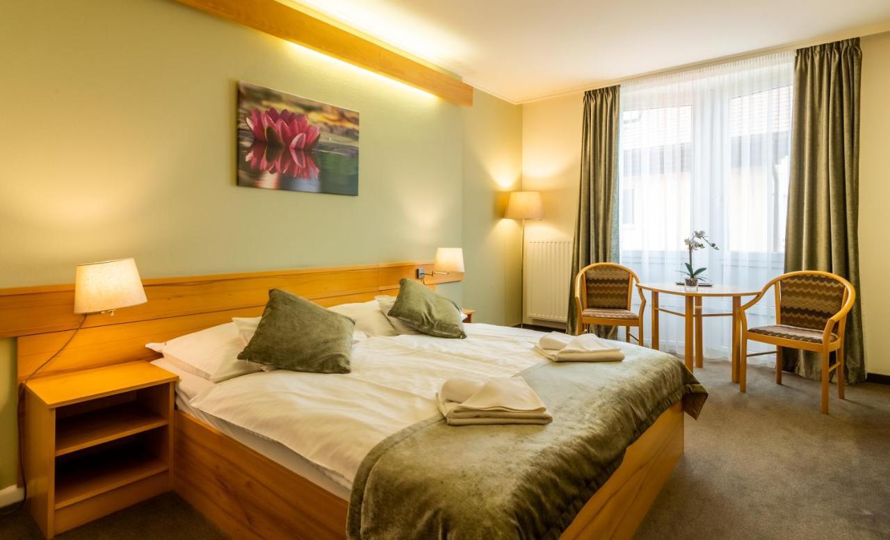 Aqua Hotel Termal Mosonmagyarovar Ngoại thất bức ảnh